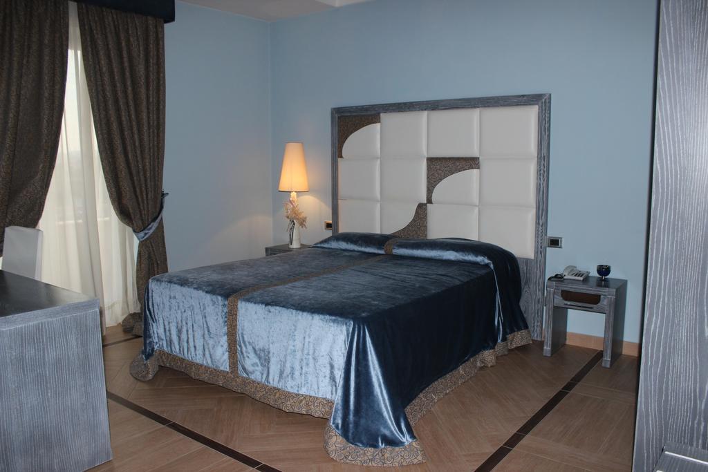 Hermitage Hotel 3*